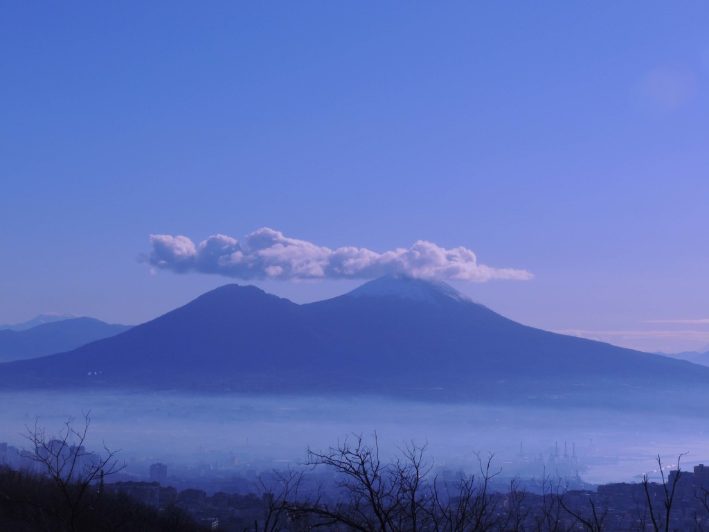 30.Vesuvio con pennacchio